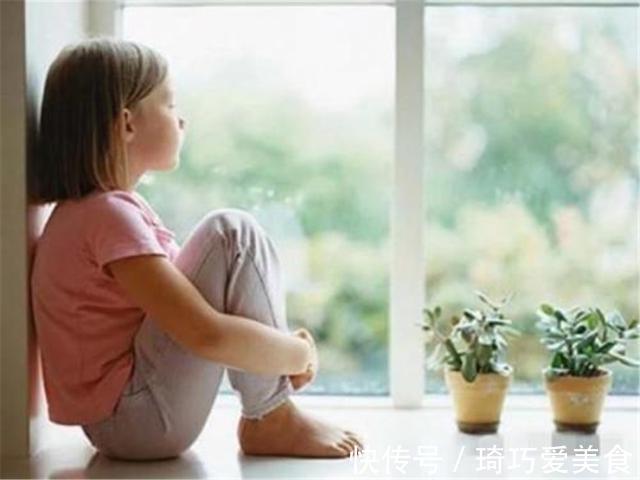 父母|养废一个孩子,有多简单?父母常把这''3句话''挂嘴边,终会毁了娃