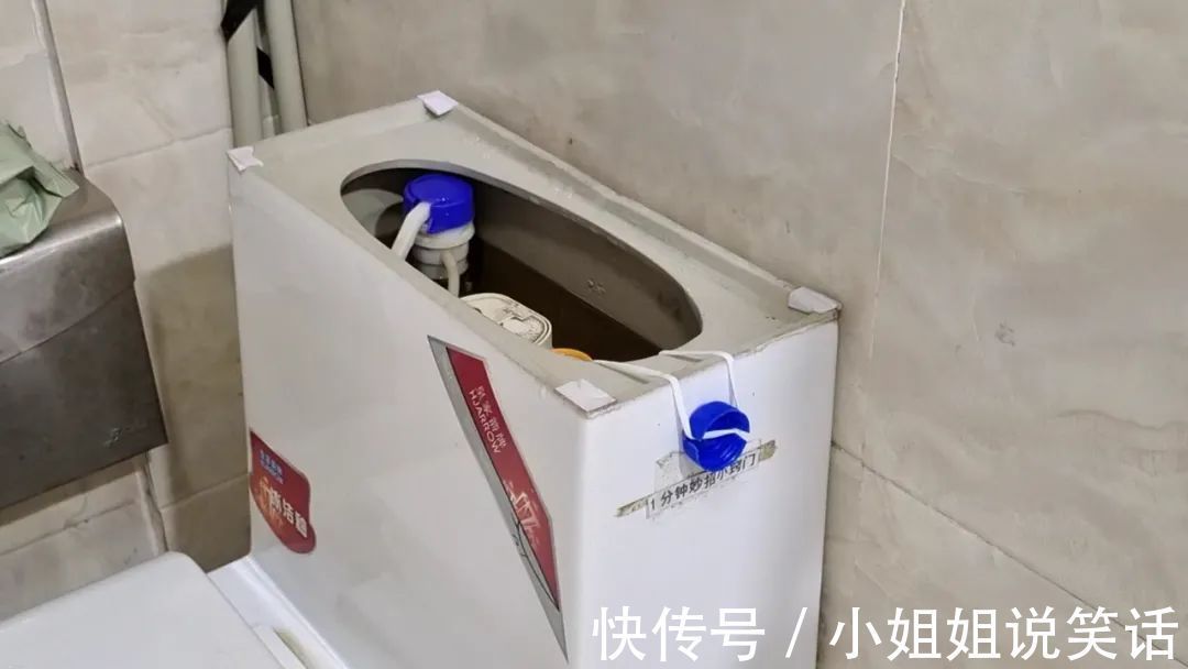 一次性口罩剪一刀,放卫生间,解决了家庭大难题,省钱又实用