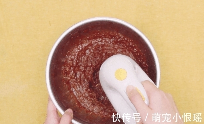 想吃红枣糕不用买,不揉面,不发面,软嫩蓬松又营养,孩子特喜欢