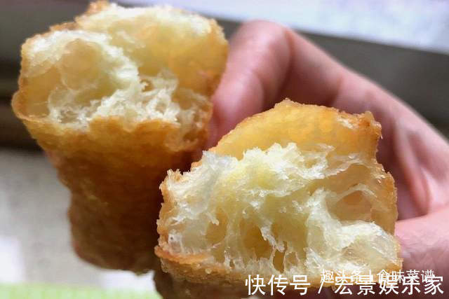 高筋面粉|炸油条没必要加泡打粉，教你油条店的老配方，油条蓬松酥脆有韧劲