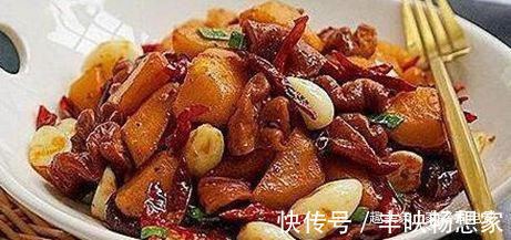 豆腐块|美食推荐魔鬼辣炒肥肠，豆腐炒肉沫，红椒酿肉，凉拌秋葵的做法