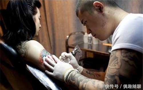 古代有一种刑法,对女囚犯来说十分羞愧,如今却是年轻人的潮流