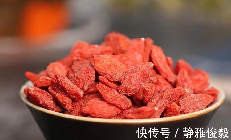 皱纹|人到中年想长寿,要坚持吃3种食物,美容养颜、淡化皱纹!