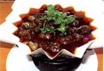 纸锅螺蛳鸭|美食推荐：大漠生烤羊腿、纸锅螺蛳鸭、烧椒扣肉制作方法