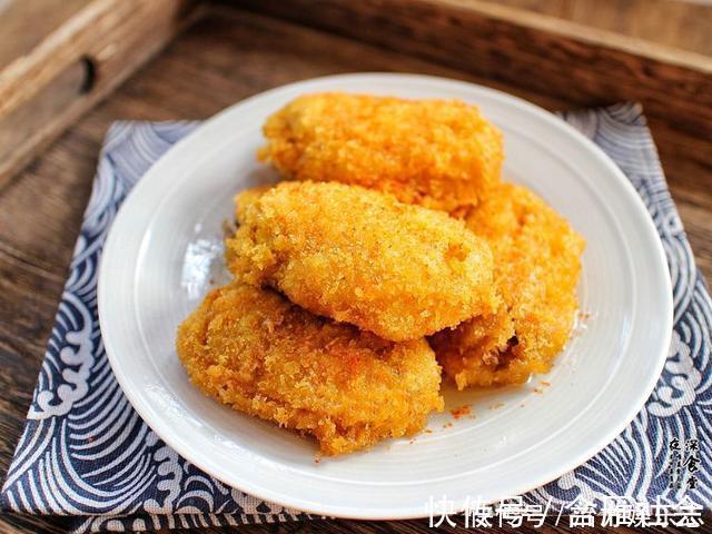 小妙招|炸鸡翅小妙招，看懂油温，炸出来的鸡翅外表金黄，肉质鲜嫩