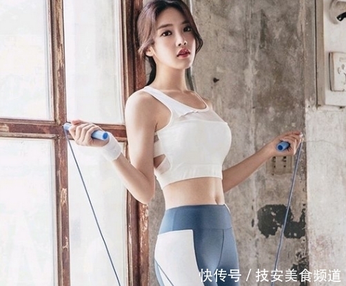 身姿|倾国倾城的紧身打底裤小姐姐,展现迷人的身姿,完美展现S型身材