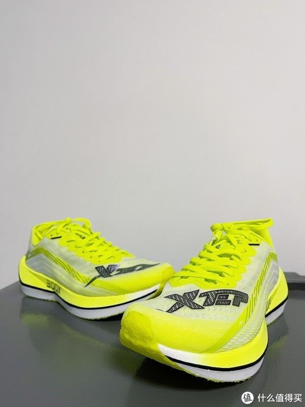 布鲁克斯 缝合怪?还是特立独行——特步300X2.0 跑鞋五公里上脚初体验
