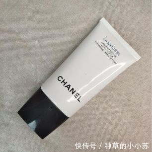 研发|清华学霸专为油痘肌研发的洁面乳,洗出黑头脏东西,跟油腻说拜拜