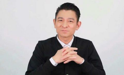 中国女排|无嘉宾、无观众的华鼎奖低调开幕，刘德华夺得影帝，巩俐封后