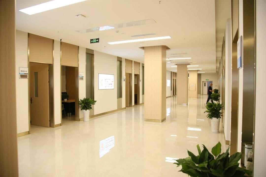 中心|升级改造丨新门诊中心+西南地区首家高标准内镜中心正式投入使用