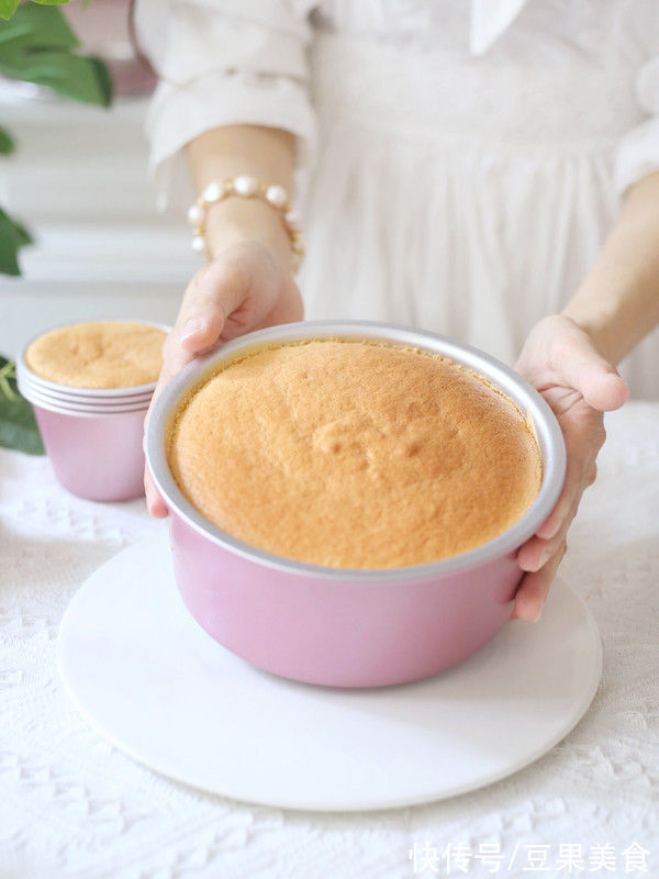 新手零失败戚风蛋糕做法，不开裂不塌陷