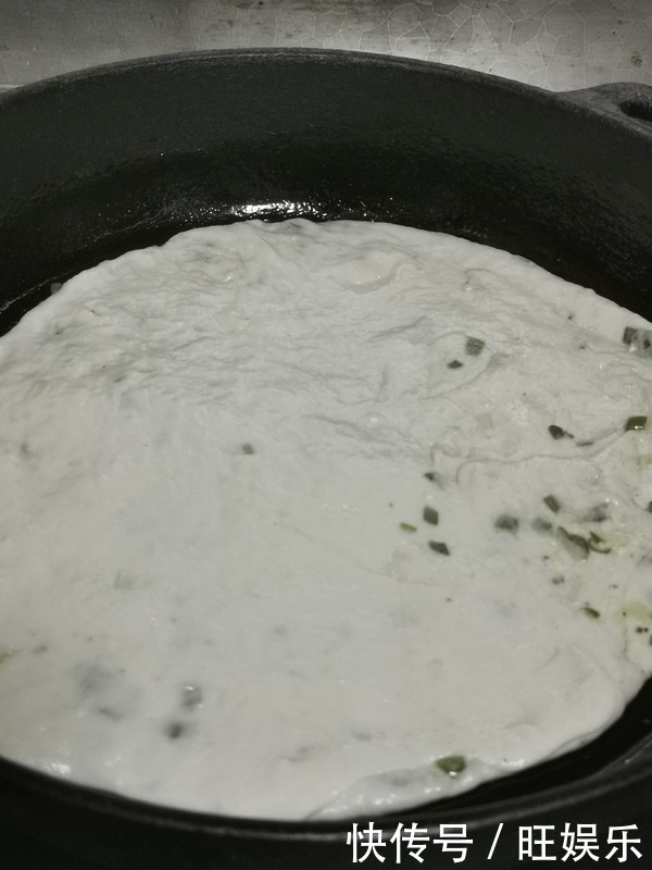 宅在家里老妈教我烙饼,一次烙40张层层分明,半月早餐不早起