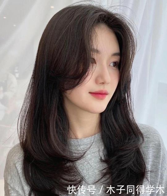 刘海|百搭的发型有哪些?拳击辫高级显气质,这一款看起来很是温柔减龄