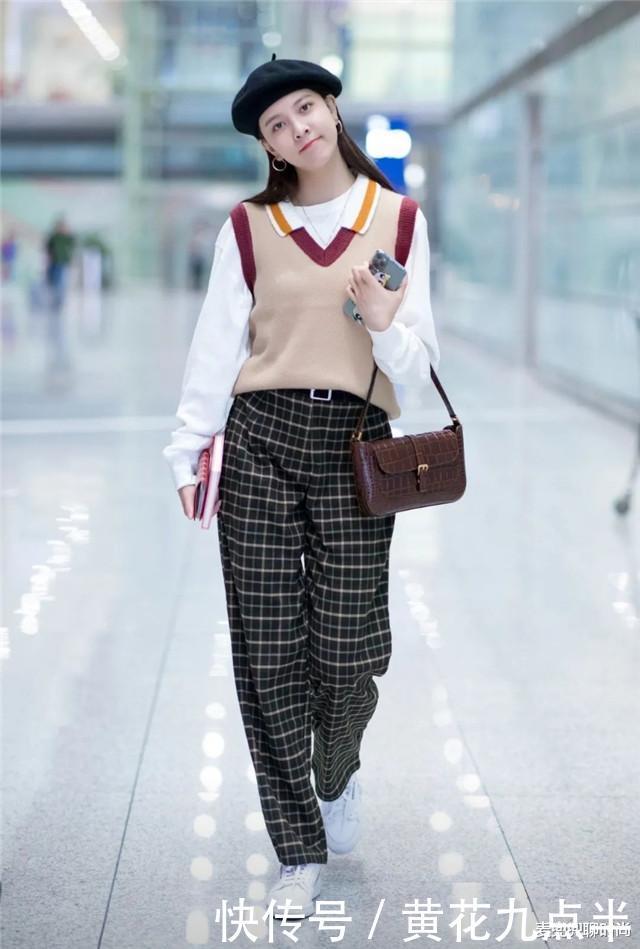 适合|今年火了一种衣服,叫“毛坎肩”,温暖舒适又时髦,秋天穿好适合