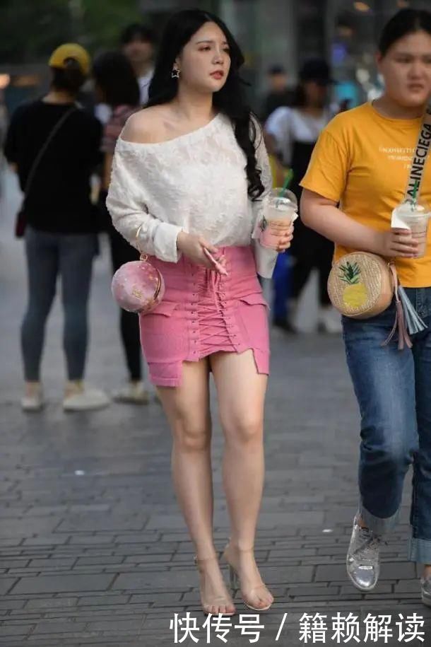半身|小姐姐一条半身短裙加入了绑带的元素,具备了轻盈透气的效果