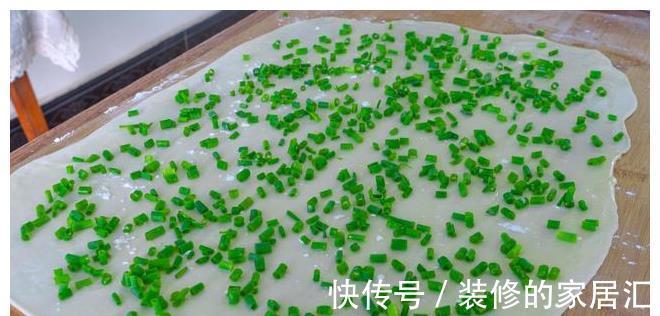 吃法|晚餐不知道吃什么?试试这个独特的吃法,有菜有肉有饼,简单省事