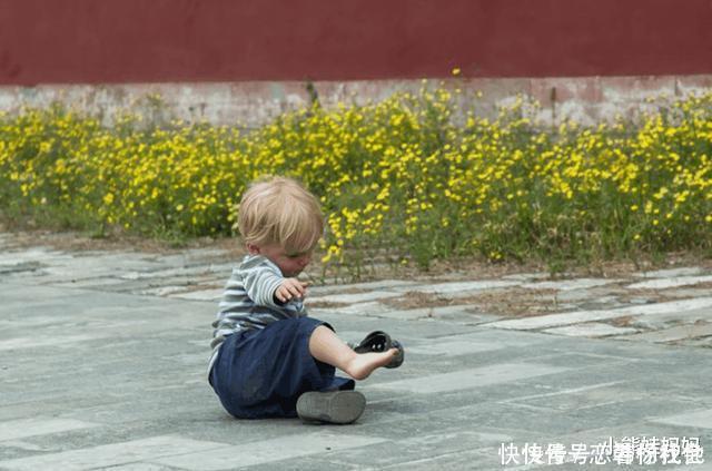 男孩|男孩不小心磕破了额头，宝妈灵机一动，让娃变成了“哈利波特”