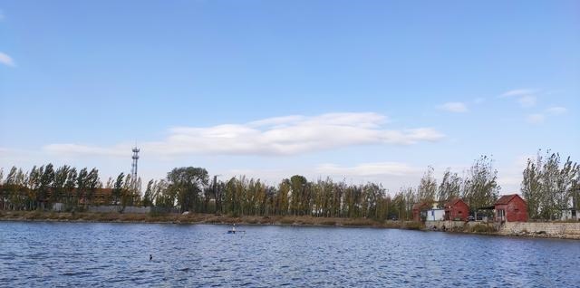 前天爆护连竿的地方，隔天垂钓却不见一口！幸亏遇到老者道出缘由