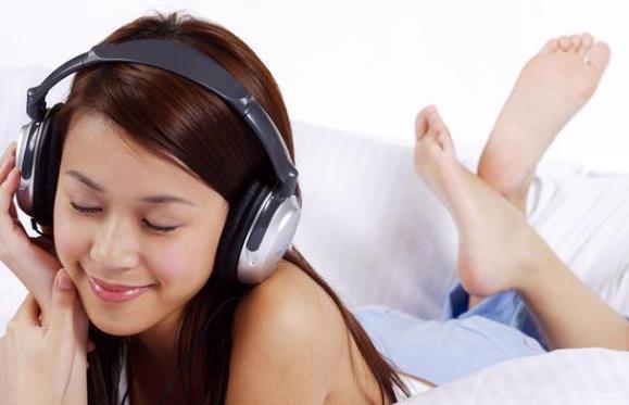 不论男女，睡前坚持做好5件事！身体健康，谁做谁受益！