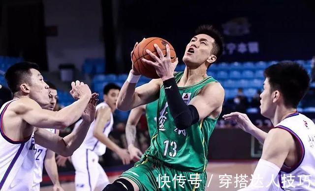 广东队|郭艾伦被驱逐,杨鸣公开辟谣!元旦大战辽宁队要胜广东队20分