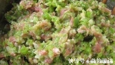 吃起来|入秋后此菜正便宜，包饺子比猪肉馅还香，老公连吃40个不过瘾