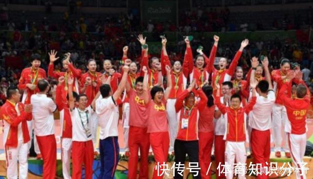 中国女排|中国女排迎来集体告别:12位国手名将正式宣布退役,1人年仅21岁