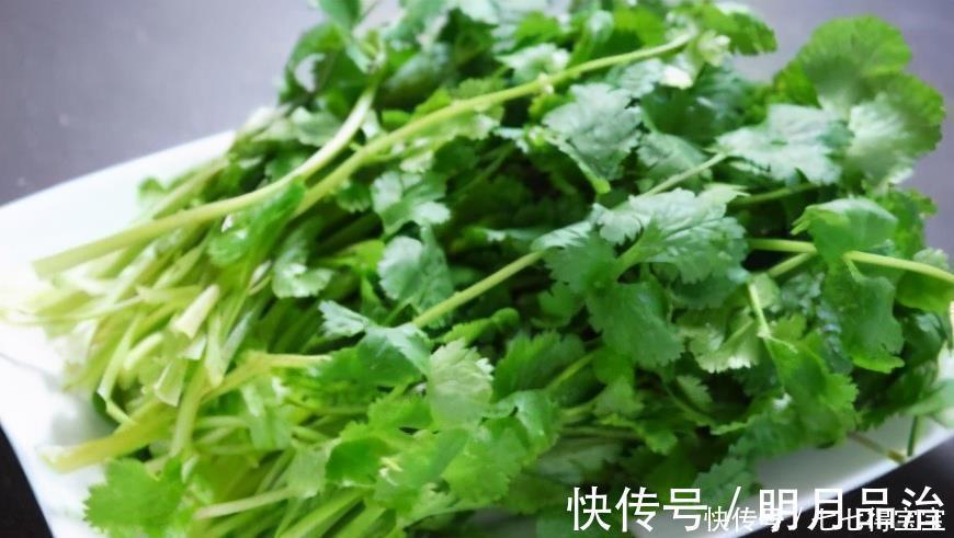 聪明的人|聪明的人爱吃3种食物,排毒养颜、延缓衰老,好吃又不贵!