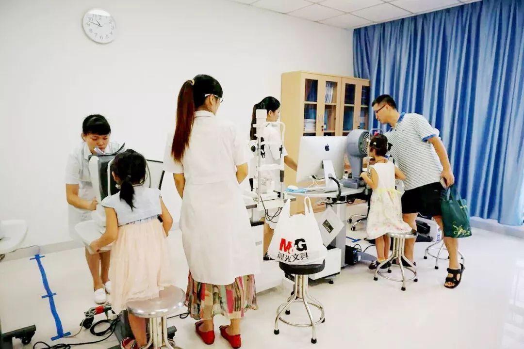 近视|预防孩子近视，什么时间最好？眼科医生告诉你