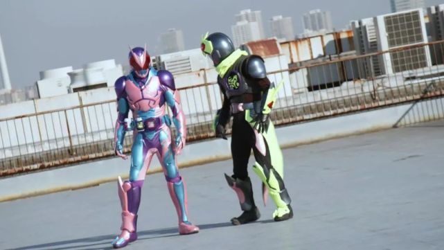 装甲|假面骑士Revi新型蝗虫基因组官方设定公开,可以无限进化的蝗虫战士来了