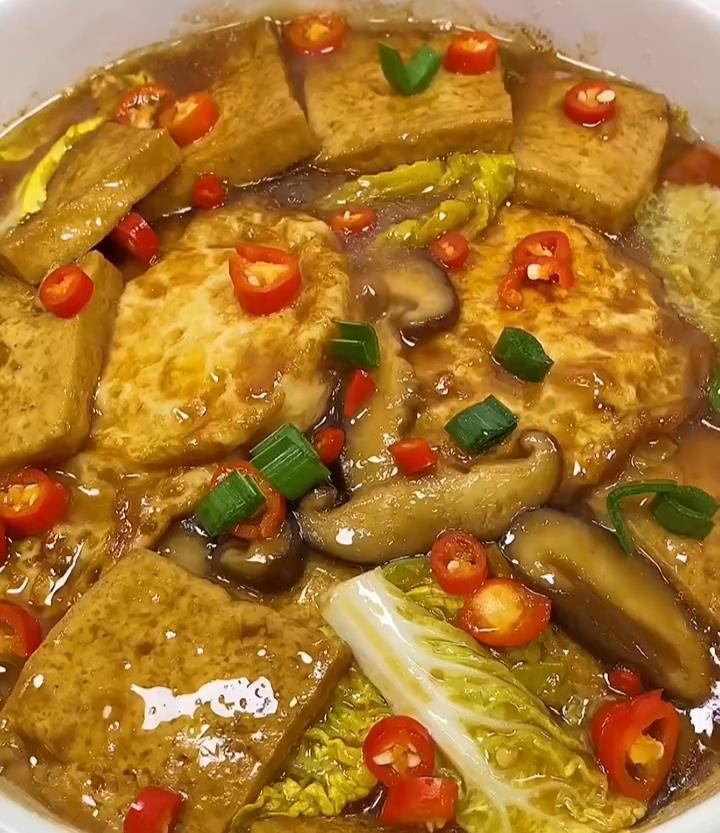 有道菜很多人瞧不上,其实营养丰富,清爽香嫩又开胃,好吃到舔碗