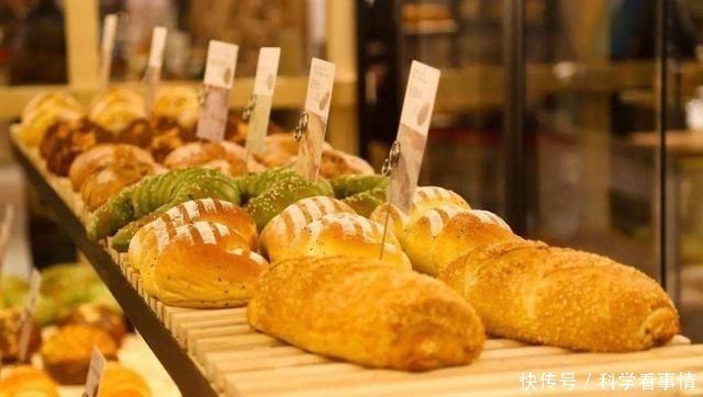 豌豆粉|到面包店,遇到这4种面包不要买,面包师不懂的人才经常买的吃