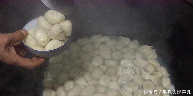 过年包饺子这肉别错过,低脂高蛋白,这样调馅,鲜香多汁,真好吃