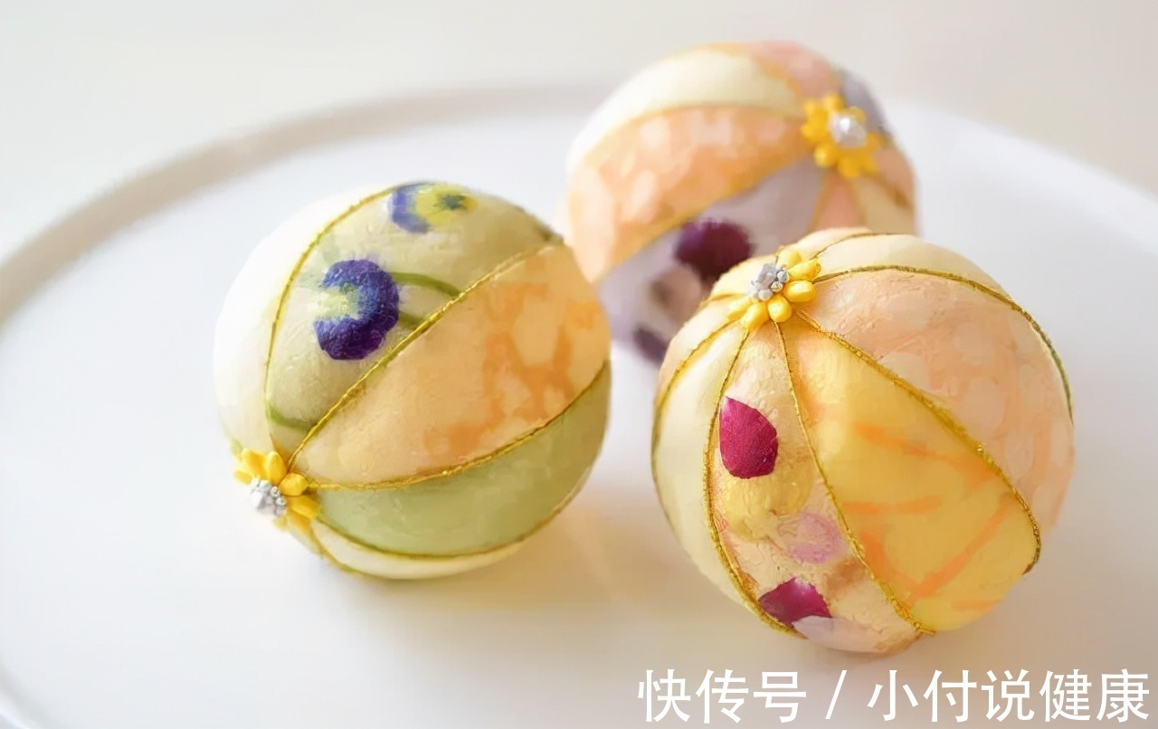 饱和脂肪酸|鸡蛋是高血脂的“发物”？建议：预防血脂升高，这3种食物需少吃