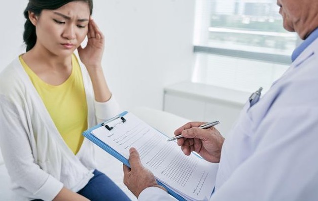 疼痛|50岁大姐双腿疼痛难行走,查出宫颈癌晚期!这些癌前症状你要知道