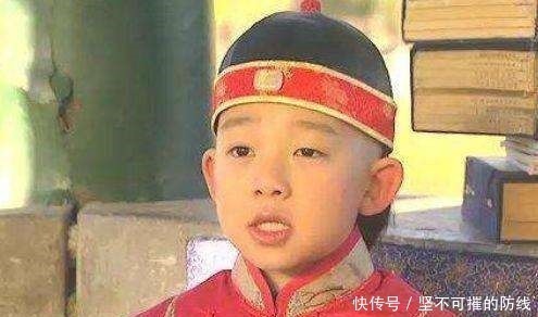 康熙写下一个“墨”字, 众皇子猜不出下联, 小弘历一猜就对了!