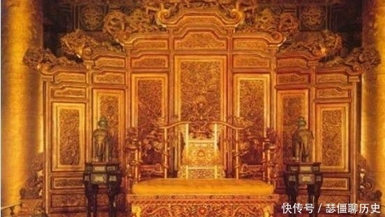 龙椅|故宫百年寿命的龙椅,啥材料做的?不是黄金,专家:坏了可修不起