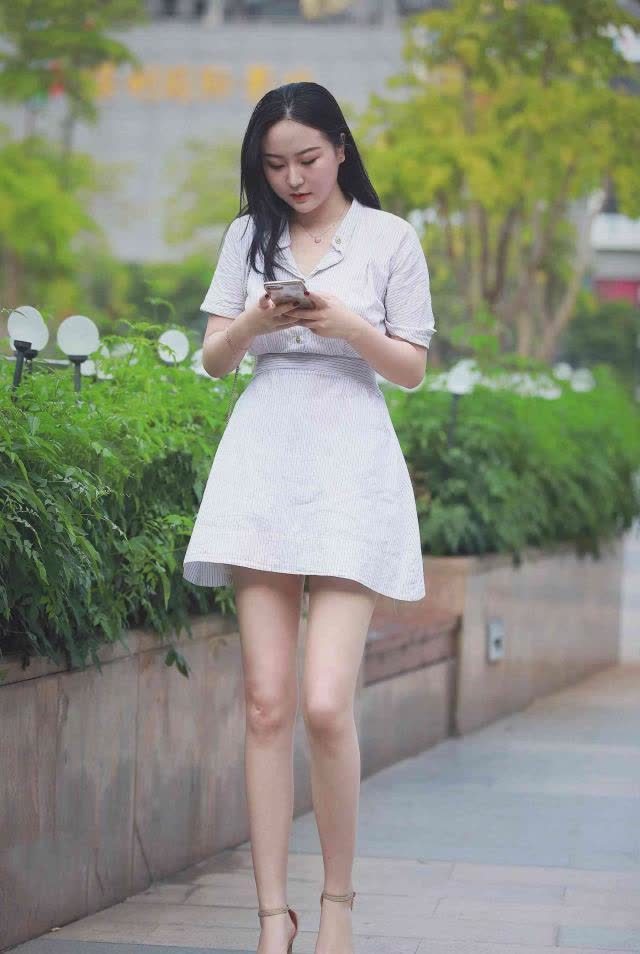 时髦|来点时髦感, 不一样的连衣裙, 可爱中有点小性感美得很灵动