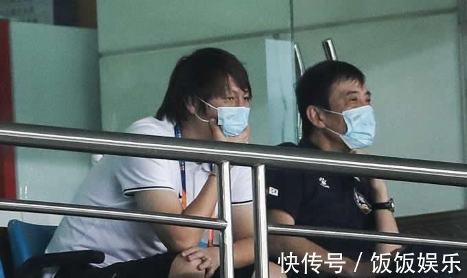 陈戌源|预感要输球?陈戌源和李霄鹏携手拜年,国足贺词中却无“快乐”