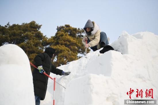 “无声”雪雕团队：用另一种方式“述说”对冰雪的爱