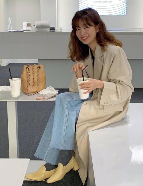 开春建议多穿牛仔裤，时尚百搭还减龄，挑选和搭配法则为你奉上