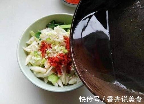 30年老师傅调饺子馅,别只会加水,加1步,饺子又鲜又香