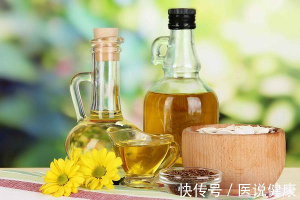 食物|肝癌竟是“吃”出来的?医生劝告:这4种伤肝食物,你可能天天吃