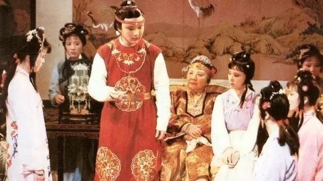 不再|林黛玉做错了一件事,让贾母厌恶她,不再支持她嫁给贾宝玉