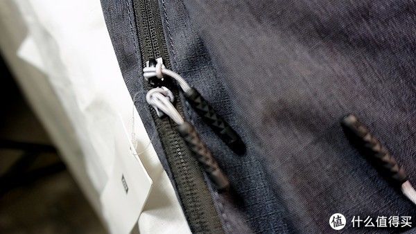 选不到便宜实用的通勤包？这几款背包推荐给你