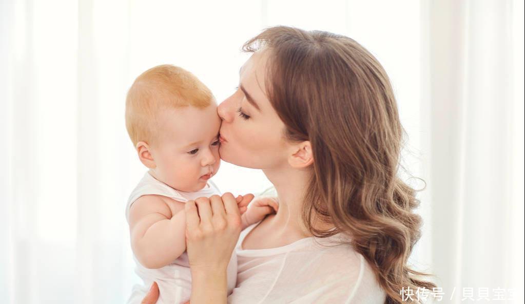 好处|宝宝从小“经常抱”和没人抱,长大后有差距,适当抱孩子好处多