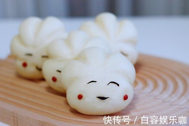 蒸制|80岁奶奶教我:馒头要想松软白胖又光滑,这2点很重要,涨知识