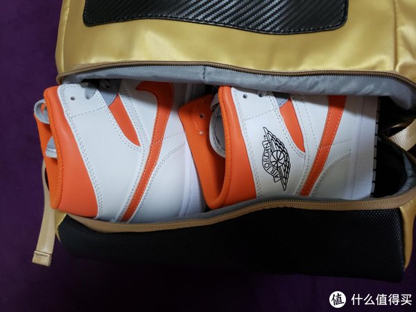 pu皮|Kobe科比签名双肩包