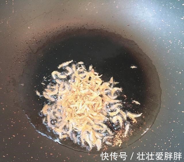 营养健康|鲜美可口的韭菜盒子,制作简单,营养健康!