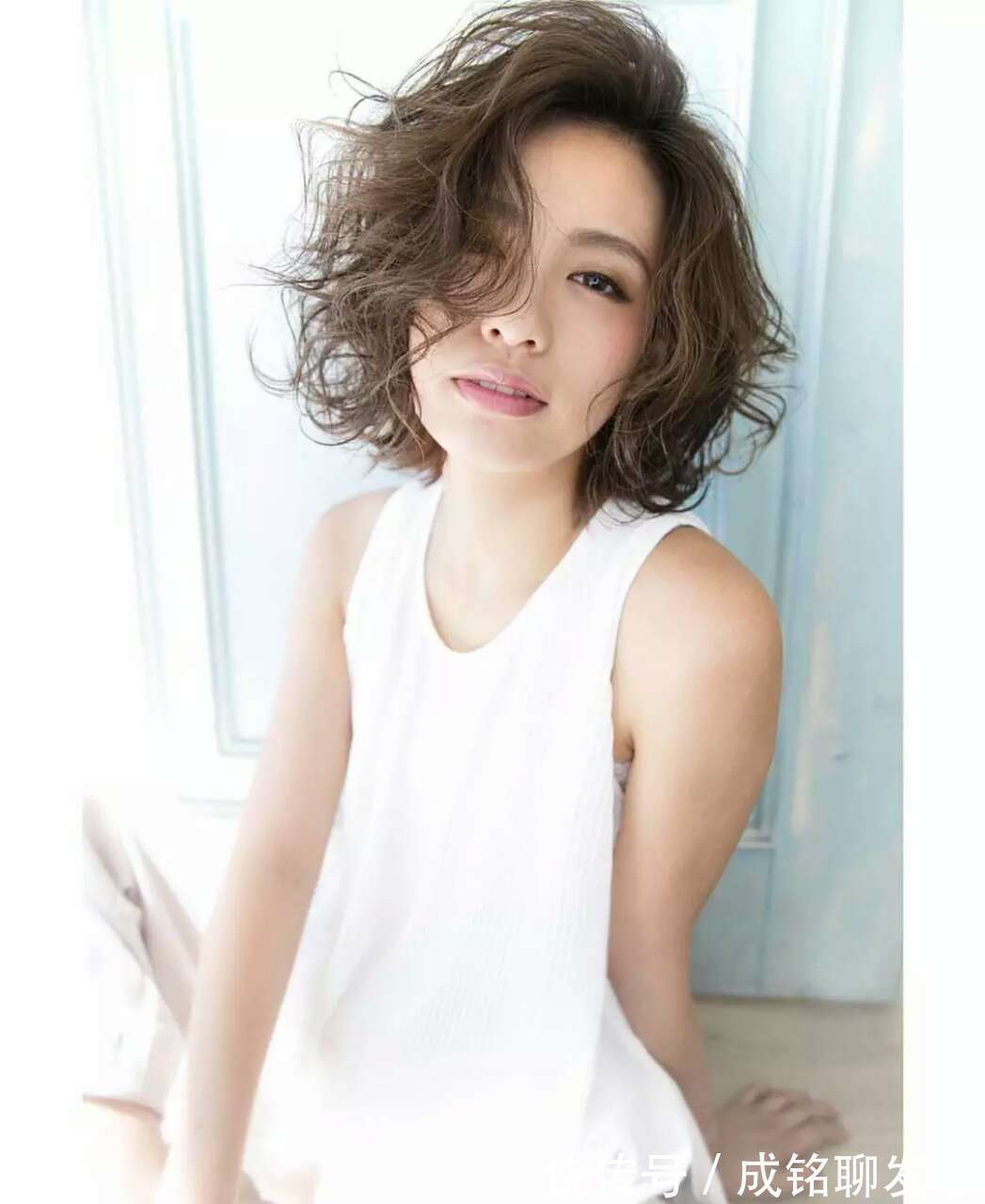 短发|女人过了四十,留短发要记住这“3不要”,不仅显脸大,还更显老