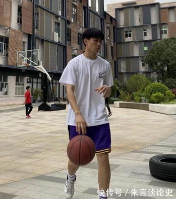 沙丁鱼|12男孩一年长高20公分,医生:3种食物是身高“加油站”,可多食